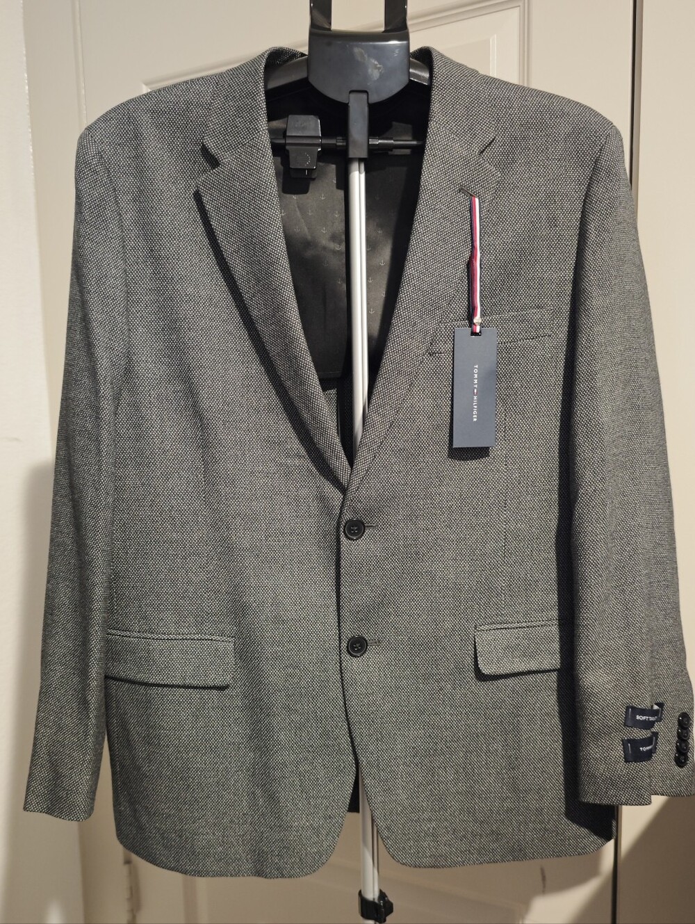 NWT Tommy Hilfiger Black / Gray Herringbone Double Vented Sport Coat Size 42S